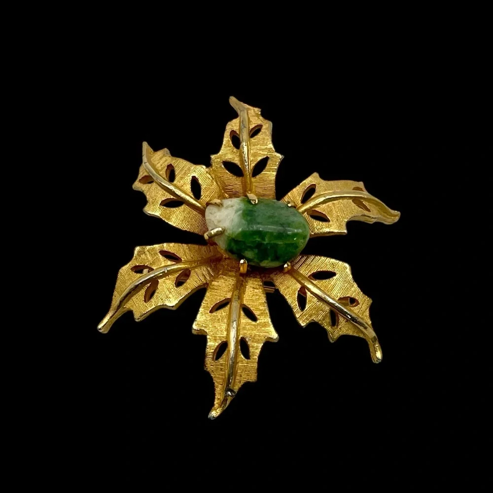 Vintage Gold Tone Floral Brooch With Polished Agate Stone Statement Pc